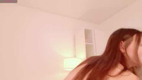Ella online show from August 15, 7:01 am