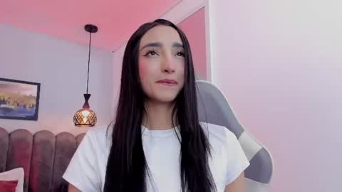 ella_parker_ online show from August 13, 4:48 am