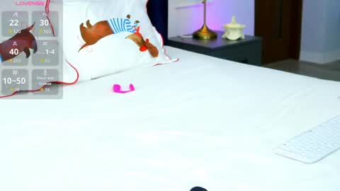 Ella online show from July 30, 11:11 pm