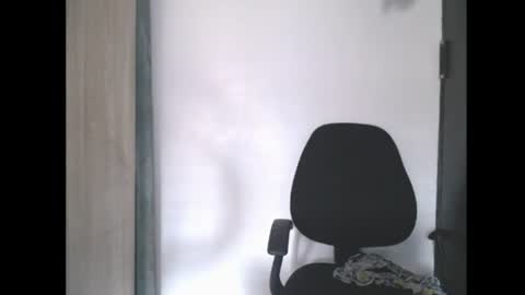 ella online show from August 10, 1:12 pm