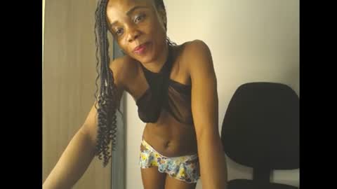 ella online show from August 16, 5:44 am