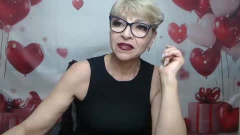 EllaBonito online show from August 3, 8:54 am