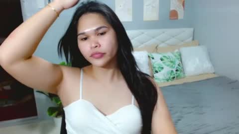 EllaFord online show from July 12, 11:49 am