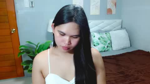 EllaFord online show from August 9, 5:19 am