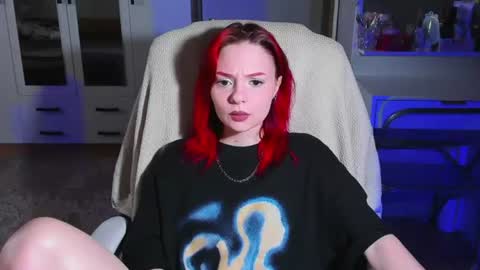 ellales online show from July 29, 9:49 am