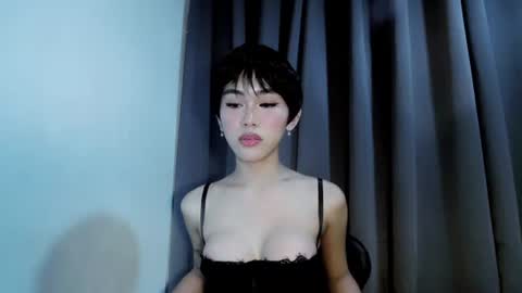 ella online show from July 14, 7:25 pm
