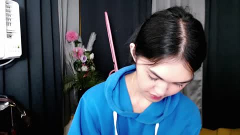 ELLA online show from August 11, 4:31 pm