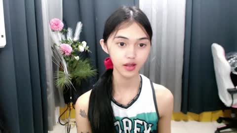 ELLA online show from August 15, 3:49 pm