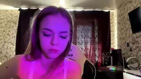 angel online show from July 21, 11:23 am