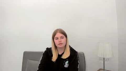 ellatempting online show from August 17, 5:07 pm