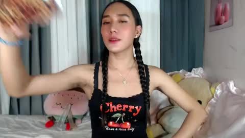 ELLA online show from July 18, 4:57 am
