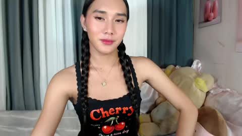 ELLA online show from July 21, 11:51 pm