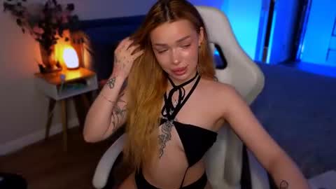 Ella online show from June 14, 7:49 am