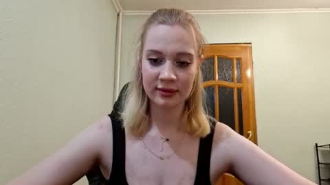 ellaygray online show from August 2, 4:14 pm