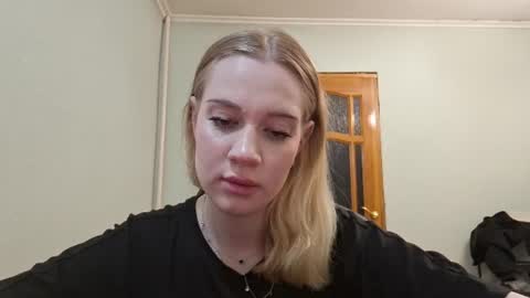 ellaygray online show from August 13, 3:04 pm