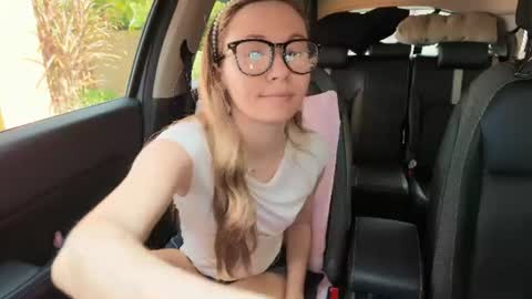 Elsa Subscribe to my OF -65 and get 1 sexy photo for free   online show from August 1, 3:01 am