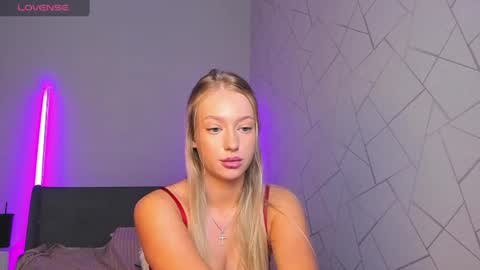 elldiana online show from July 1, 5:19 am
