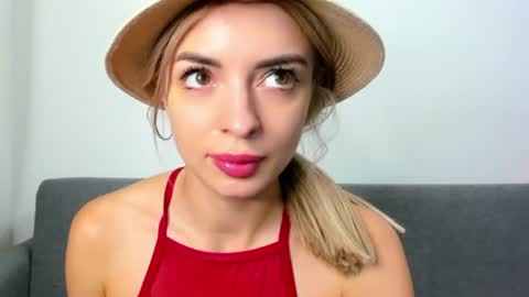 ellen_flow online show from August 6, 10:53 pm