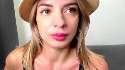 ellen_flow online show from August 14, 12:03 am
