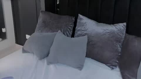 ellen_grace online show from August 16, 1:20 am