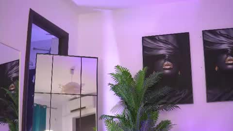 EllenKarter online show from August 14, 5:55 am