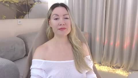ElleSoft1 online show from August 5, 3:59 am