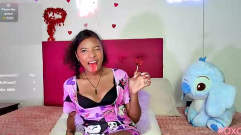 ellie_cute7 online show from August 13, 11:52 pm
