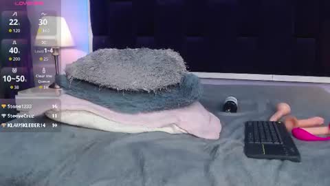 Ellie online show from August 7, 8:03 am