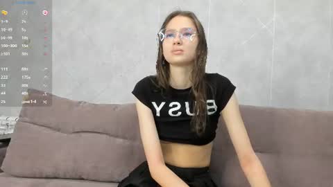 Ellie online show from August 10, 10:00 pm