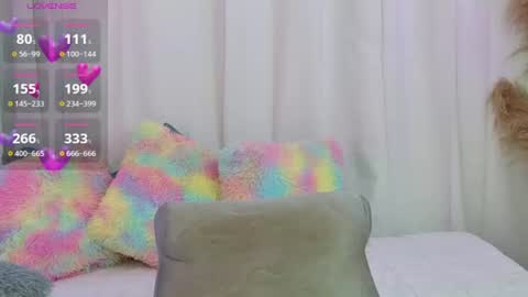 Ellie Ramos online show from August 5, 4:05 pm