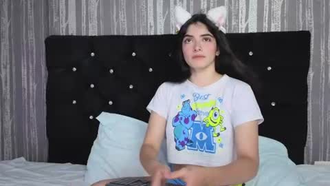 Ellie Angels online show from August 13, 4:15 am