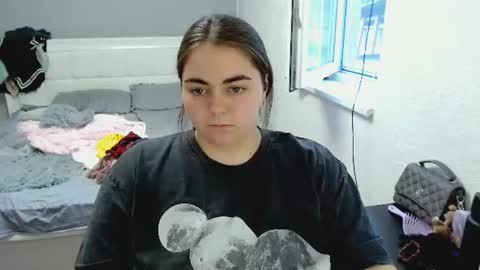 Ellie online show from August 7, 5:18 am