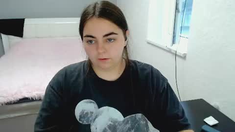 Ellie online show from August 8, 5:07 am