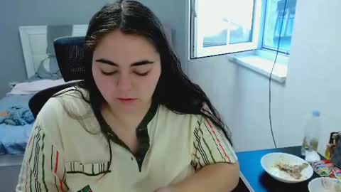 Ellie online show from August 11, 4:47 am