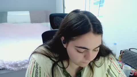 Ellie online show from August 11, 6:15 am
