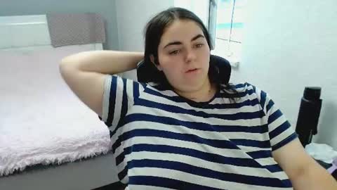 Ellie online show from August 12, 5:43 am