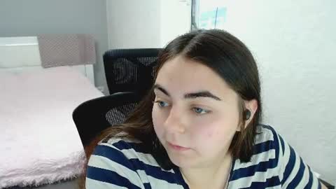 Ellie online show from August 12, 6:49 am