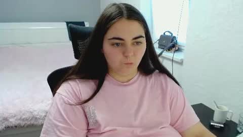 Ellie online show from August 15, 5:55 am