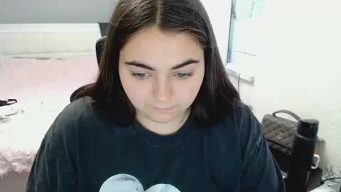 Ellie online show from August 15, 10:08 am