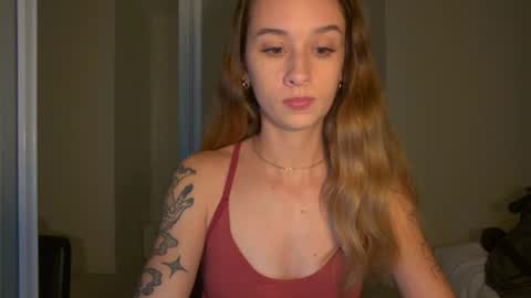 elliexoxoa online show from June 29, 7:12 am