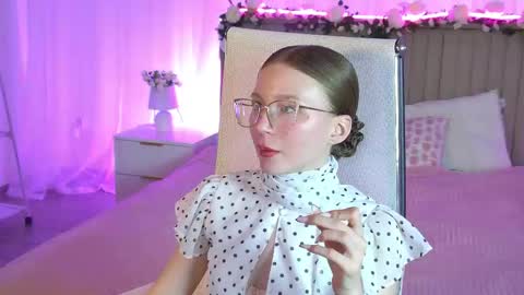 Elli online show from May 7, 11:55 am