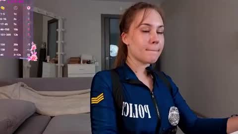 Elin online show from July 12, 2:29 am
