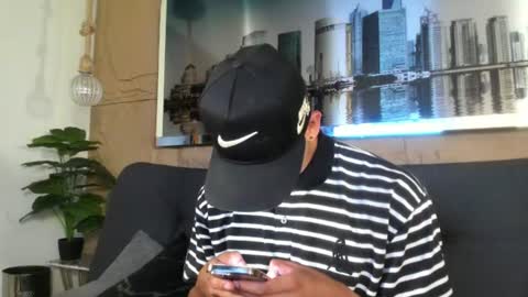 Elloit Colton online show from August 5, 2:20 am
