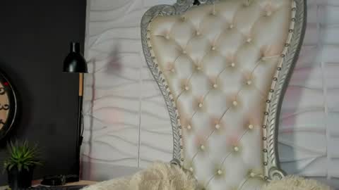 Elloit Colton online show from August 7, 1:16 am