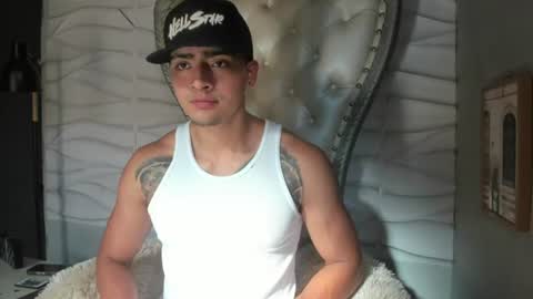 Elloit Colton online show from August 10, 9:05 pm