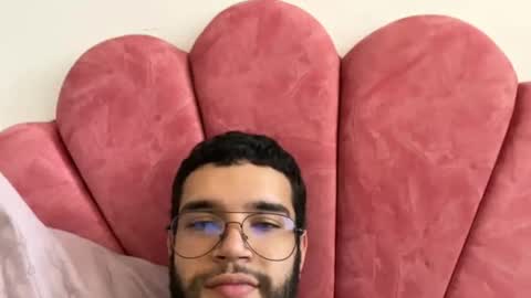 elliot_flame1 online show from August 10, 6:20 pm