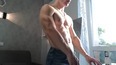 elliot_muscle04 online show from August 11, 2:41 pm