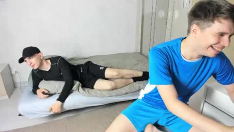 elliot_winki online show from August 1, 4:46 pm