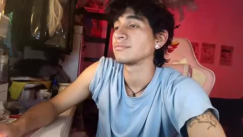 elliotazert online show from July 25, 1:31 am