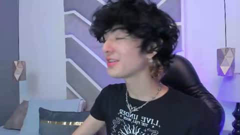 elliotvolkov online show from July 27, 4:56 pm
